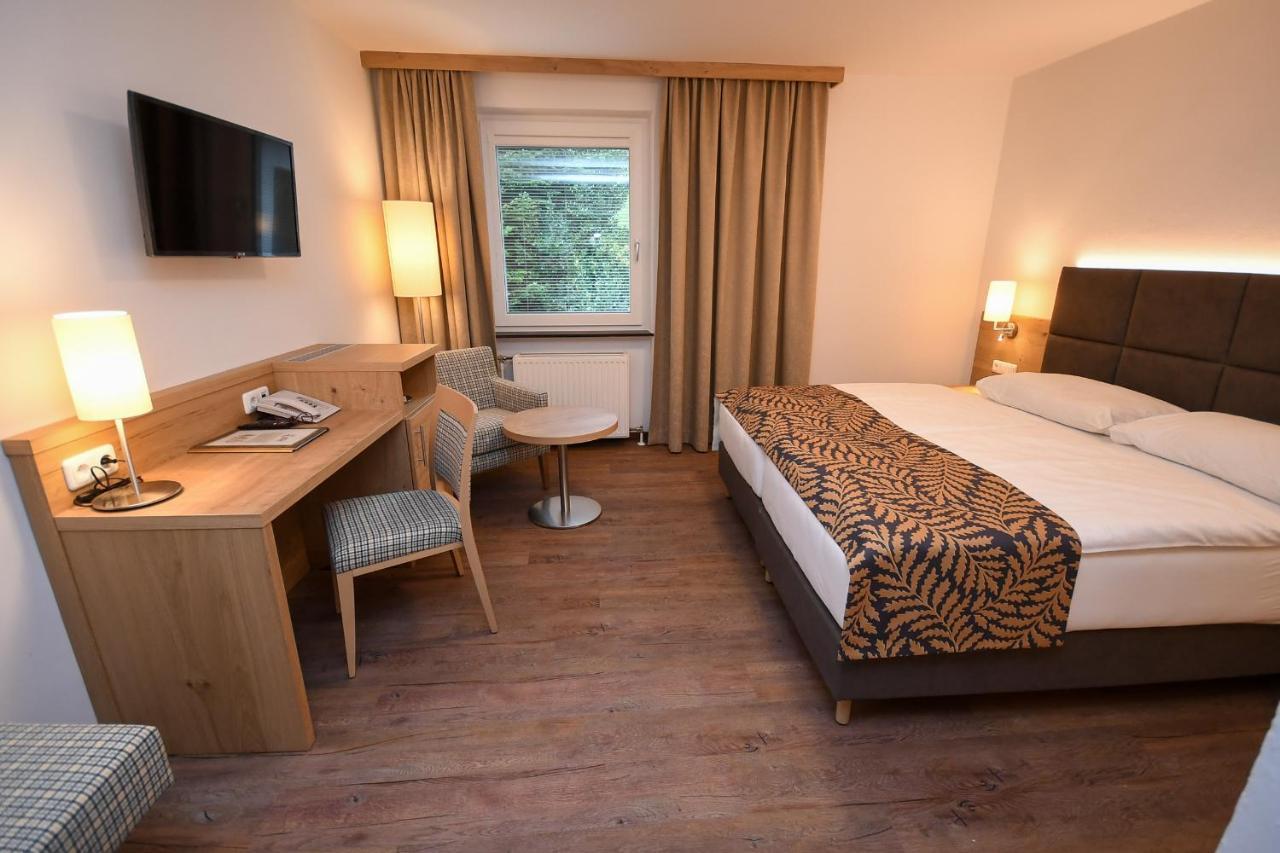 Seegasthof Hois'N Wirt - Hotel Mit Wellnessbereich Gmunden Ngoại thất bức ảnh