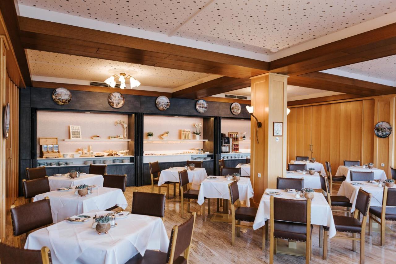 Seegasthof Hois'N Wirt - Hotel Mit Wellnessbereich Gmunden Ngoại thất bức ảnh