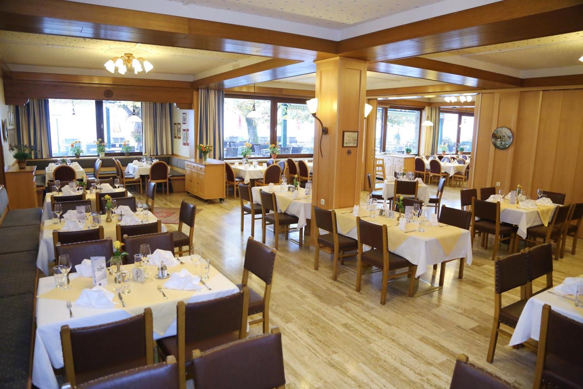 Seegasthof Hois'N Wirt - Hotel Mit Wellnessbereich Gmunden Ngoại thất bức ảnh