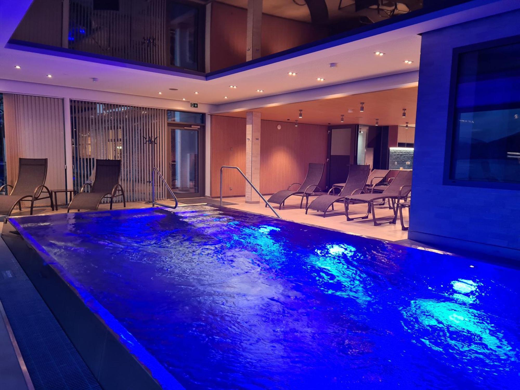 Seegasthof Hois'N Wirt - Hotel Mit Wellnessbereich Gmunden Ngoại thất bức ảnh